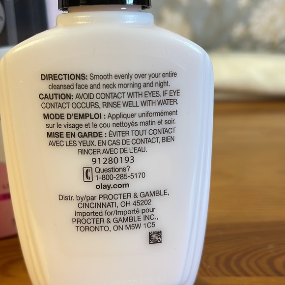 Olay , Beauty fluid lotion 120ml + Firming night cream56ml, Brand New!! - Picture 7 of 16